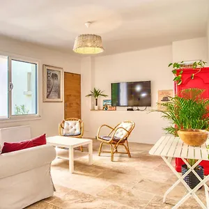  Holiday home Bougainvillier